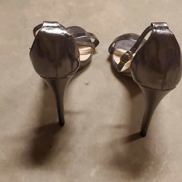 VS Shoes - Picture 3 of 4